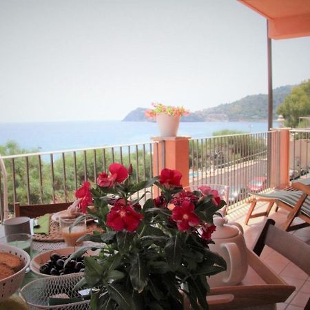 Poseidone Sea Apartment Taormina Mazzeo Bagian luar foto