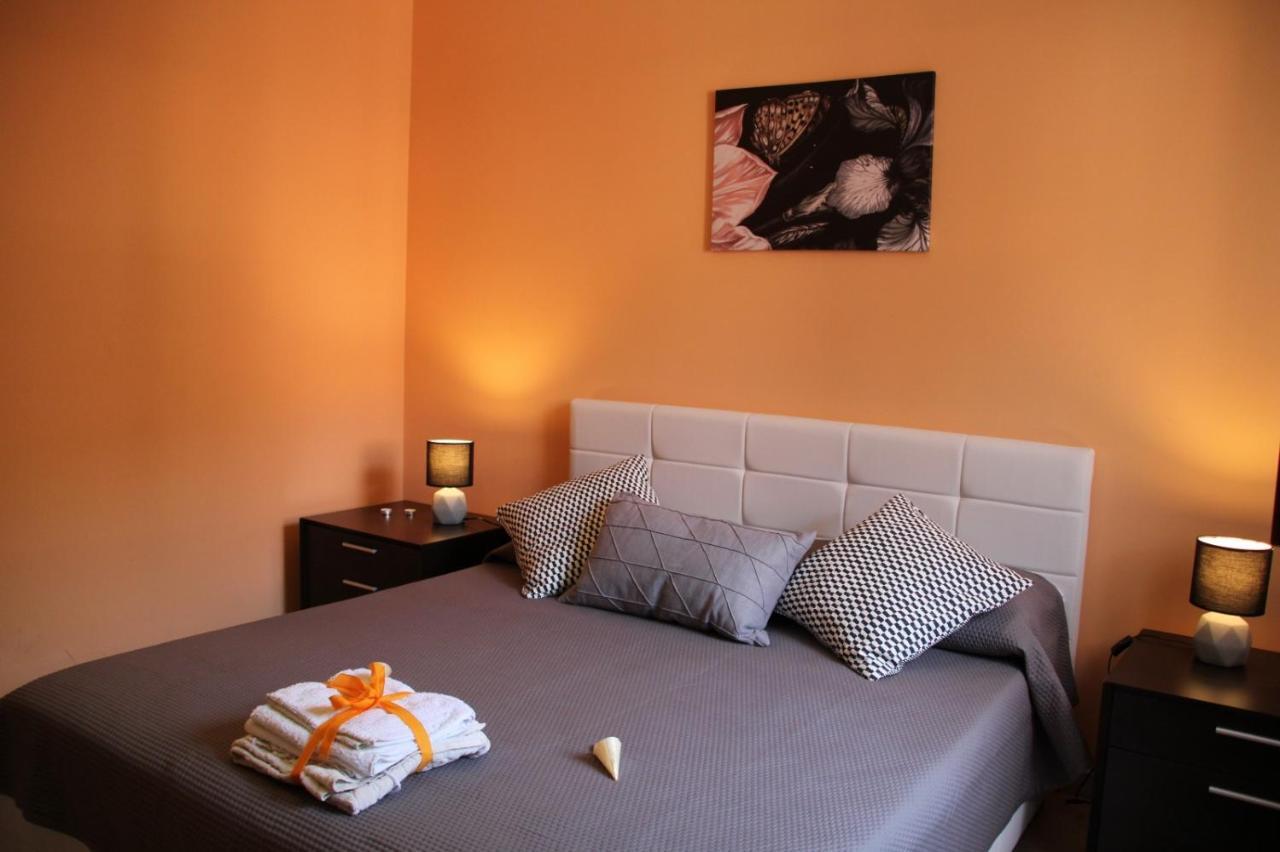 Poseidone Sea Apartment Taormina Mazzeo Bagian luar foto