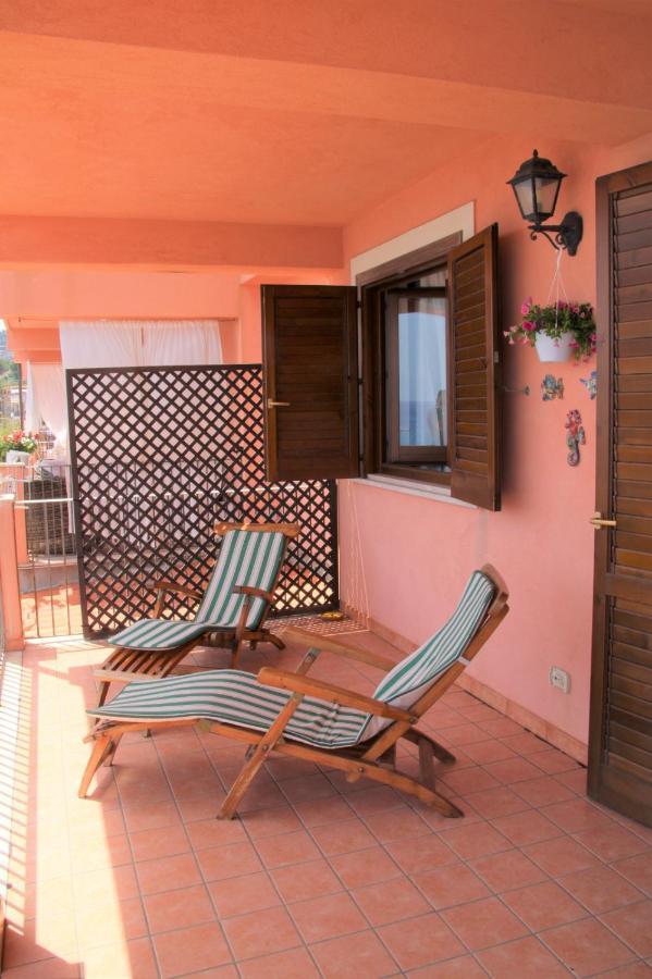 Poseidone Sea Apartment Taormina Mazzeo Bagian luar foto