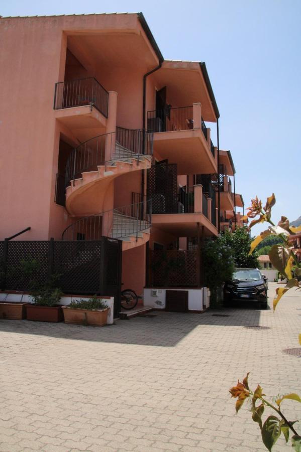 Poseidone Sea Apartment Taormina Mazzeo Bagian luar foto