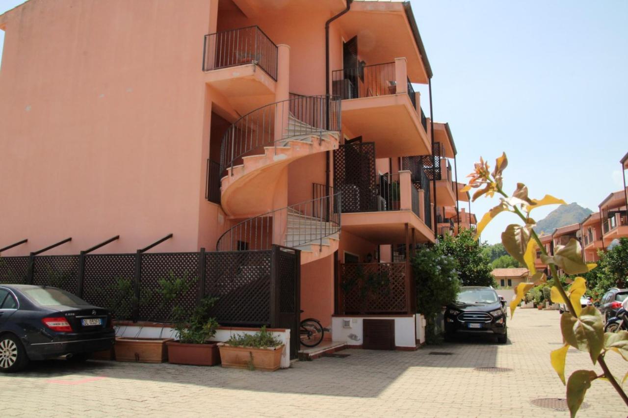 Poseidone Sea Apartment Taormina Mazzeo Bagian luar foto