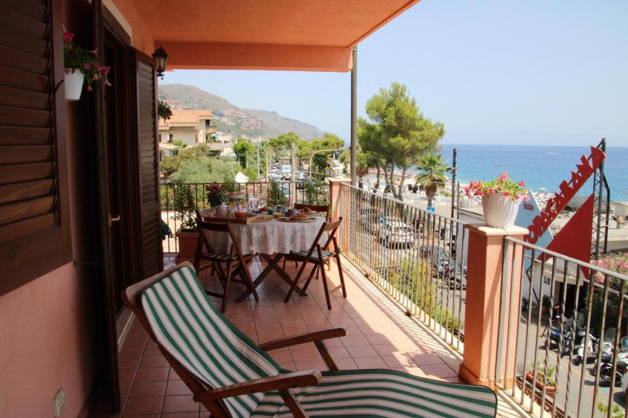 Poseidone Sea Apartment Taormina Mazzeo Bagian luar foto